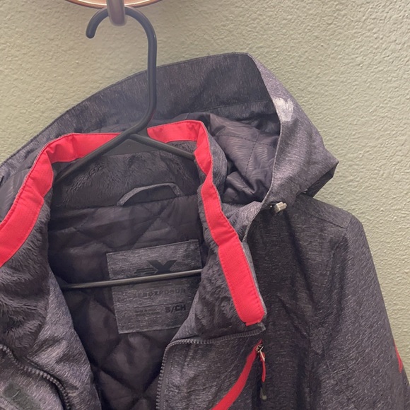 Snow Jacket - Picture 5 of 5